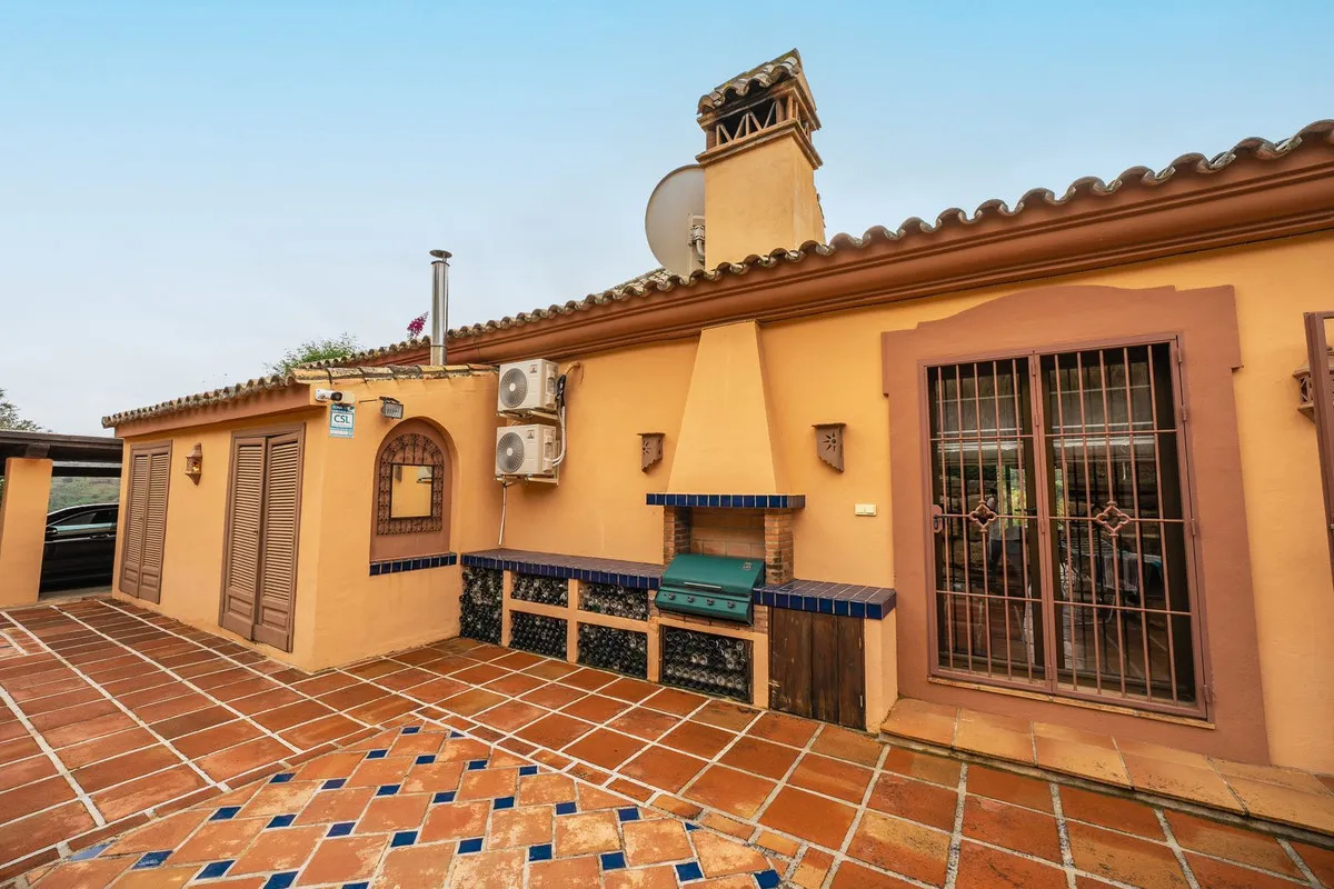 e6751d5e-e088-4670-a2ad-109398ef16c6