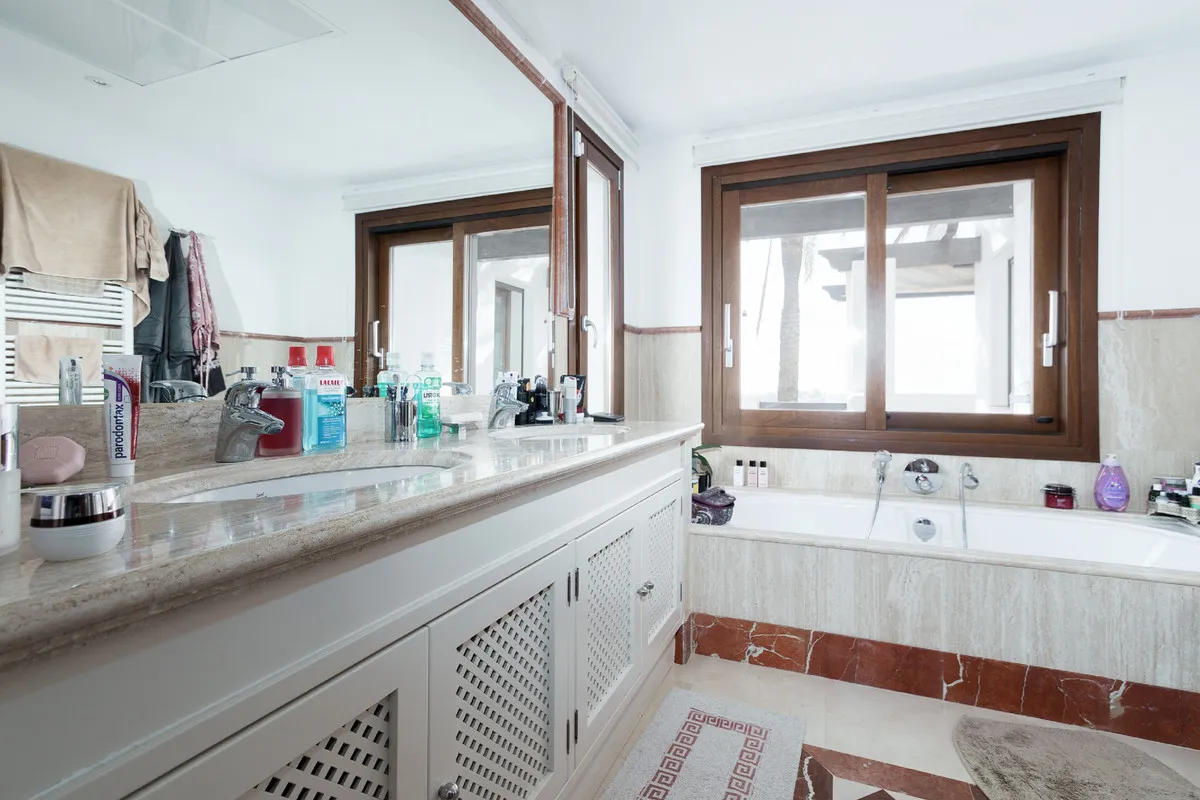 244b5018-f1ef-4232-9a1a-fbce75ea4329