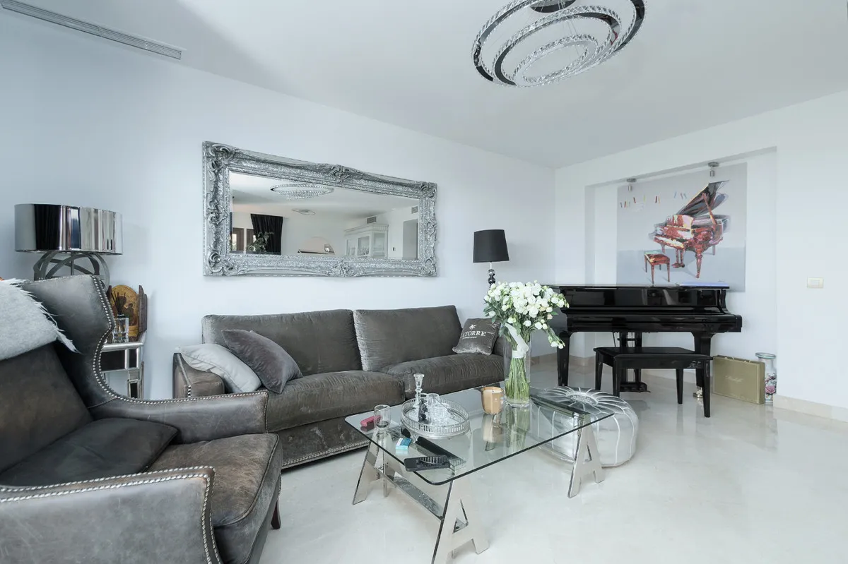 5be71bb5-de6e-41a4-9a5e-89baebece716