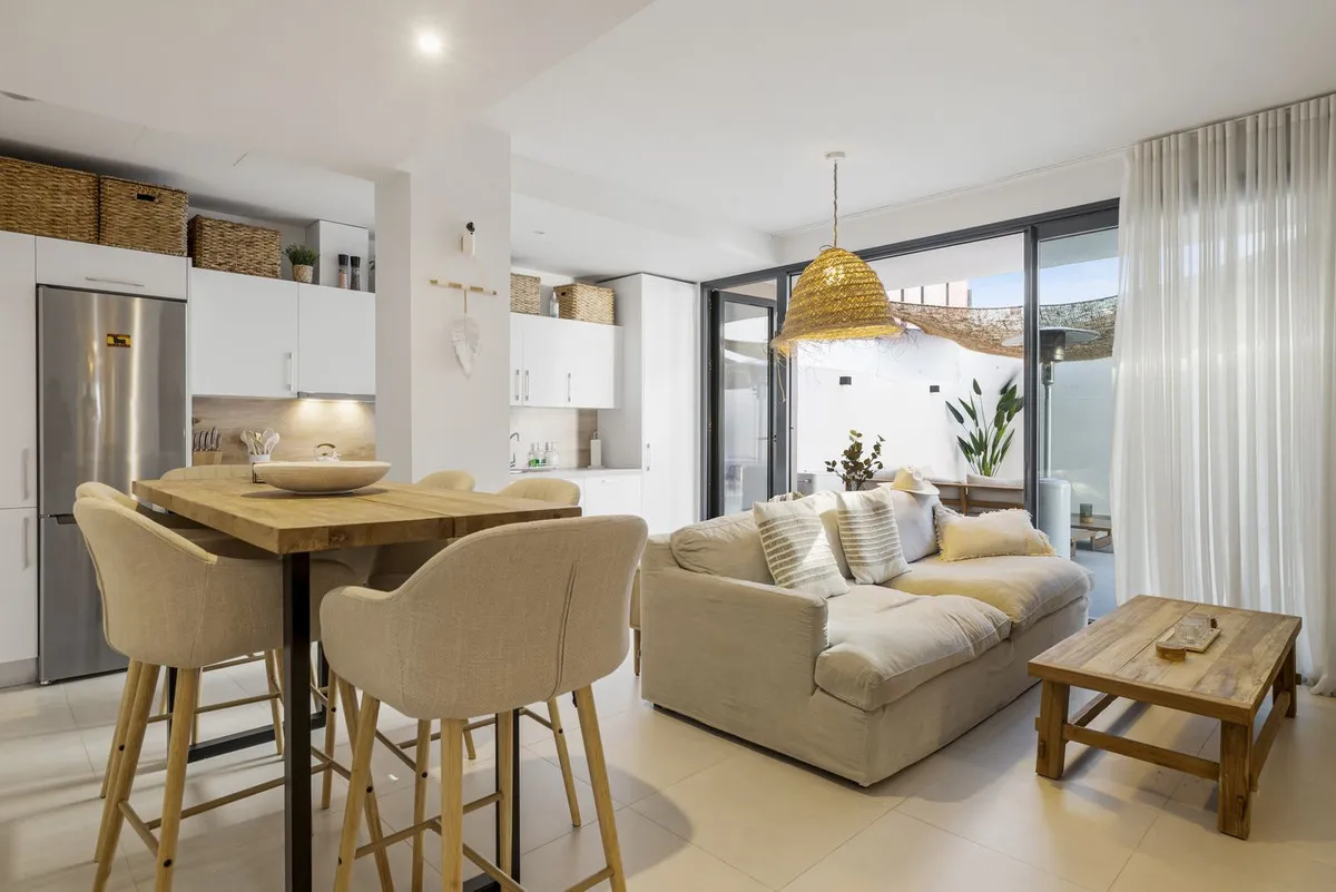 09f46e1e-a9b2-4d91-9f92-fa73c5cc993b