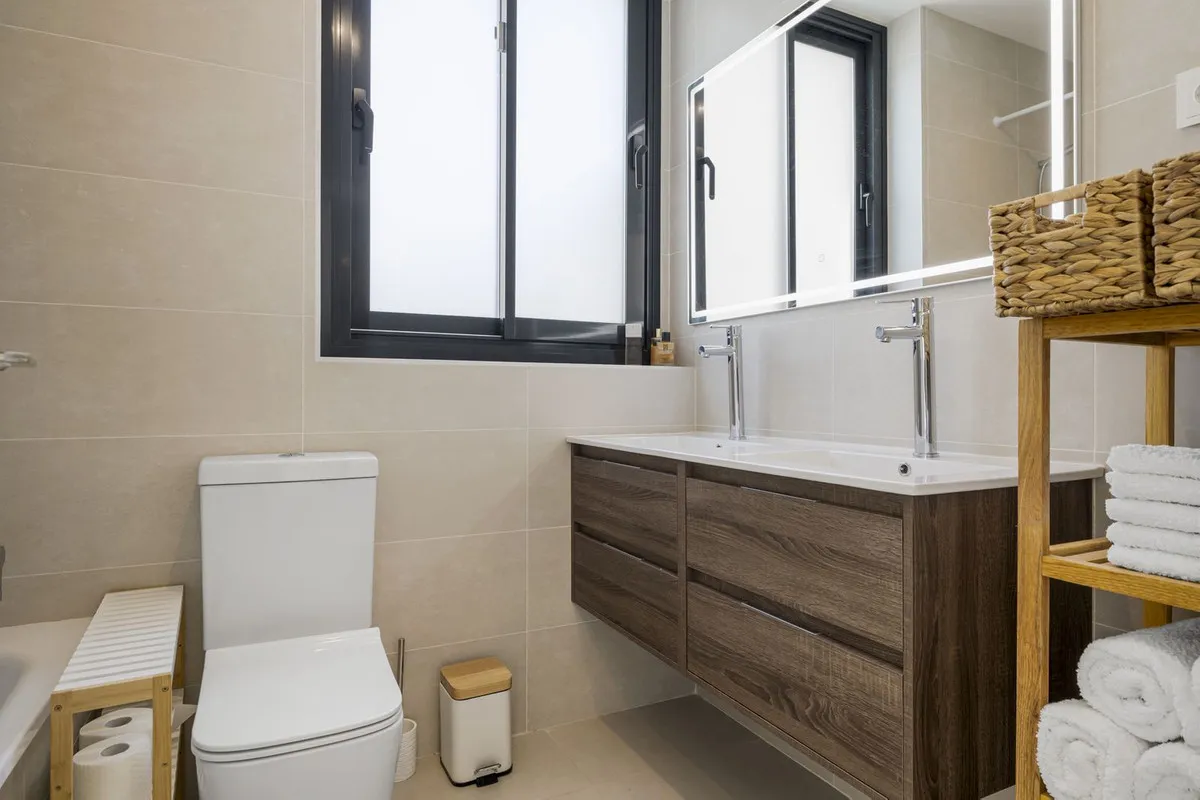 610e6583-4cb5-46c6-a58b-69c689bd8c08