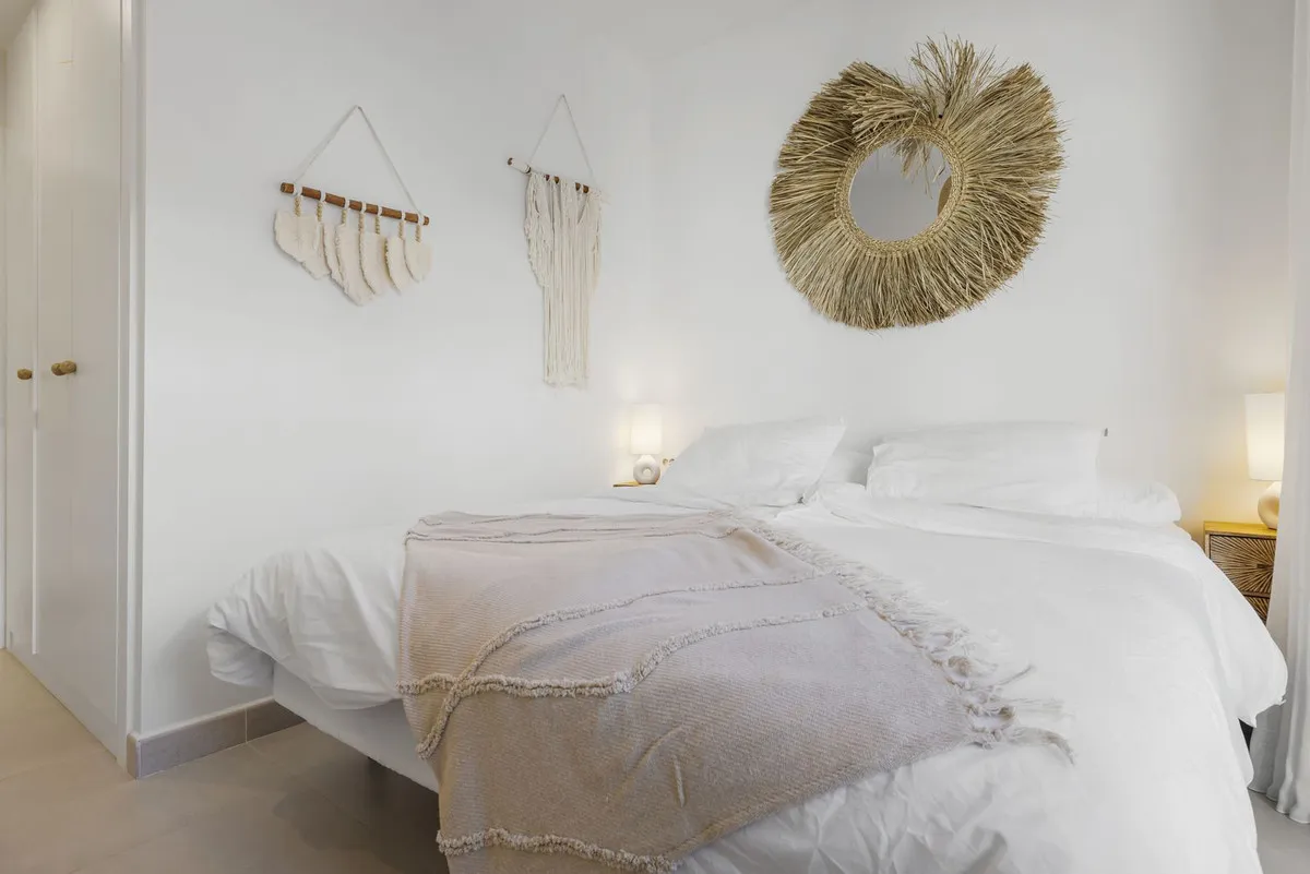 7b81ada0-deaf-4347-a797-b587ebfb3cdb