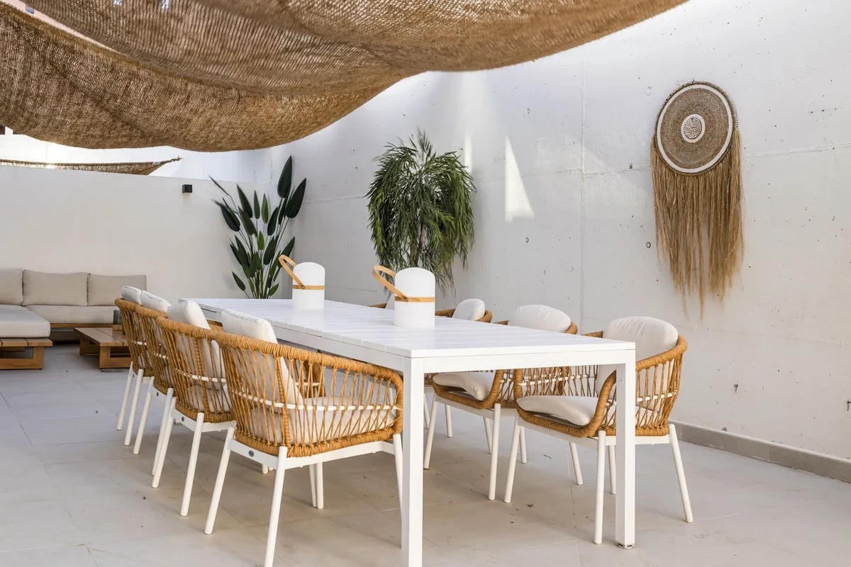 b381ef89-0625-4284-89c2-8d5c6579993f