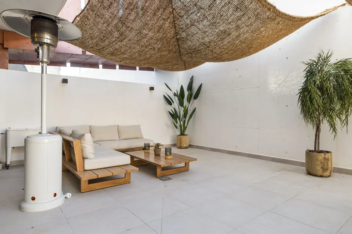 ed26e509-f9ea-407f-8677-80ac8f7d05ad