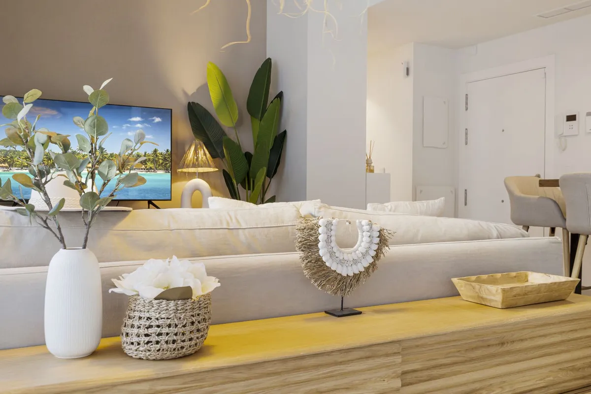 f7e9e6d3-04f4-4a3b-b847-3db044112058