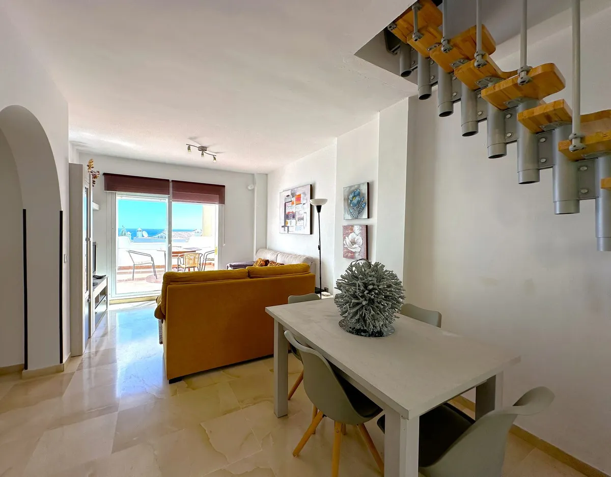 9a812e06-5d26-4d16-94f1-6cf0447d1ce6