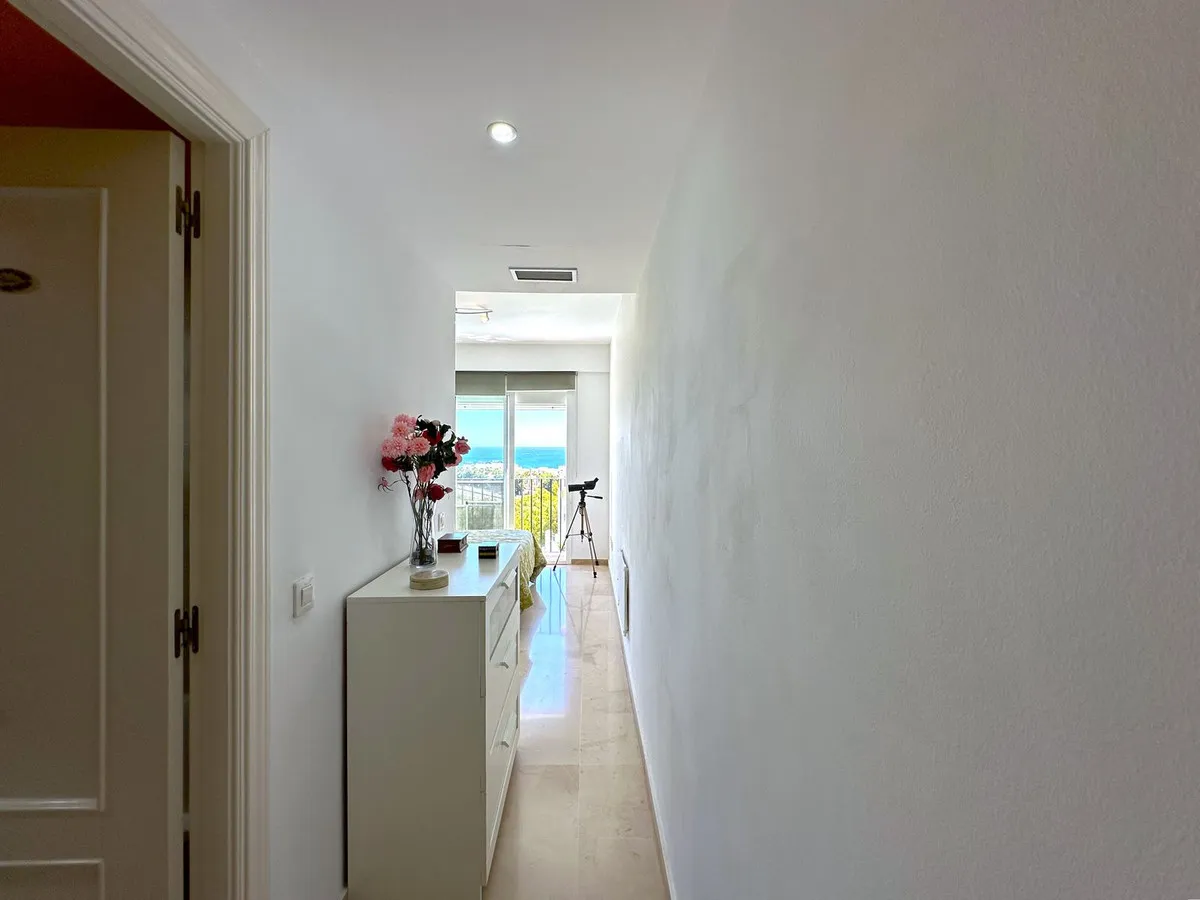 af8dbdbc-3133-4407-8fe4-0ccdd5fd7579