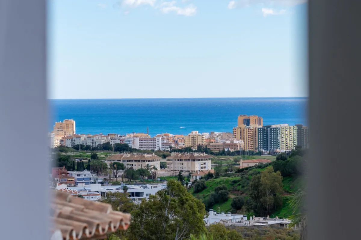 4bd24561-ac51-40ab-ae7a-734ad140a625