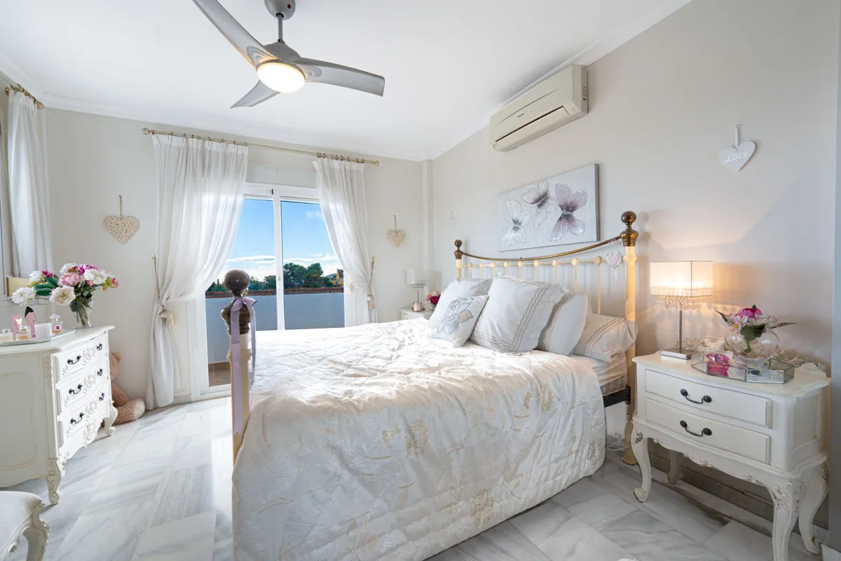 7aa4fe31-97d6-466c-aa56-6e0a3c80bc3c