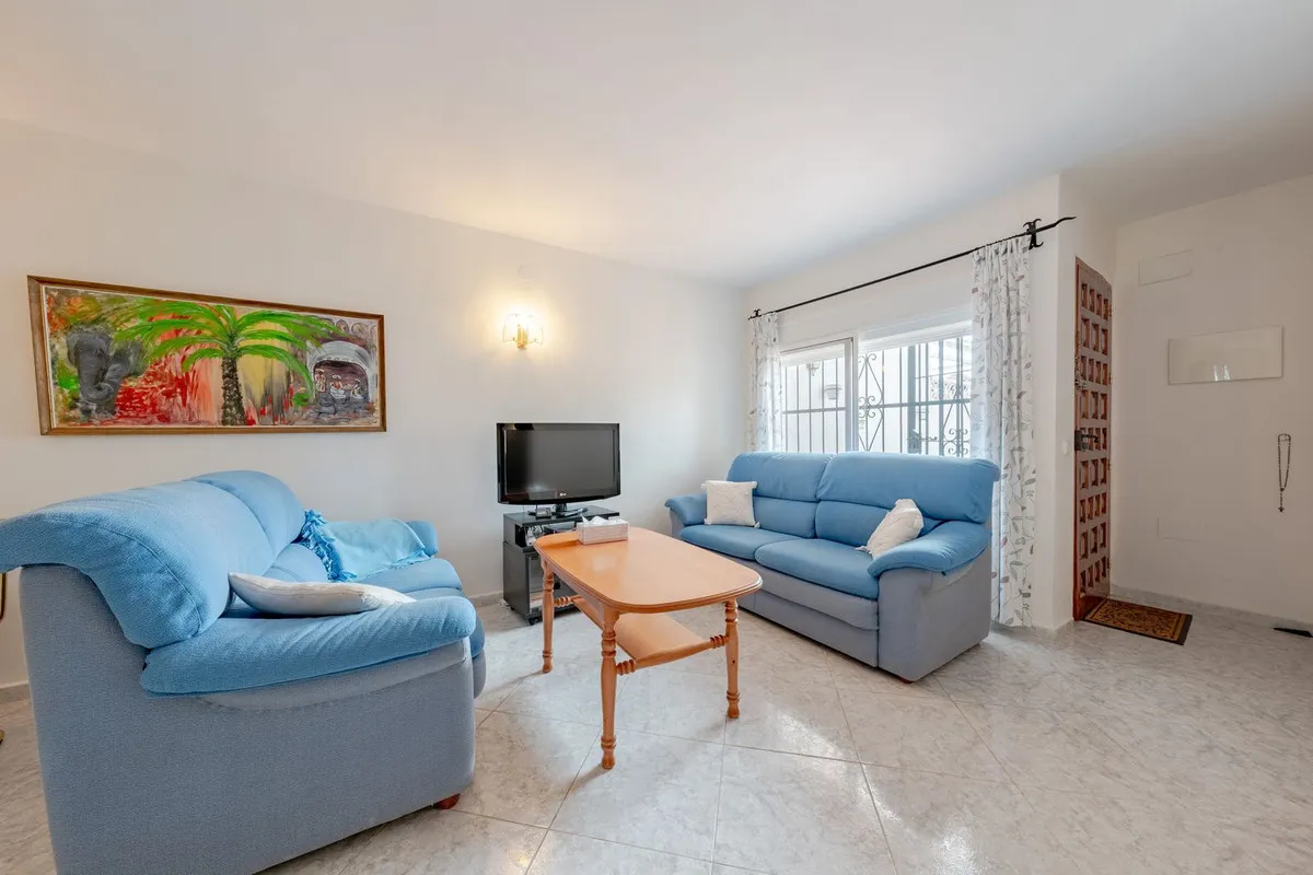 00b4dd53-e54f-4468-8b52-5fa34bafed4c