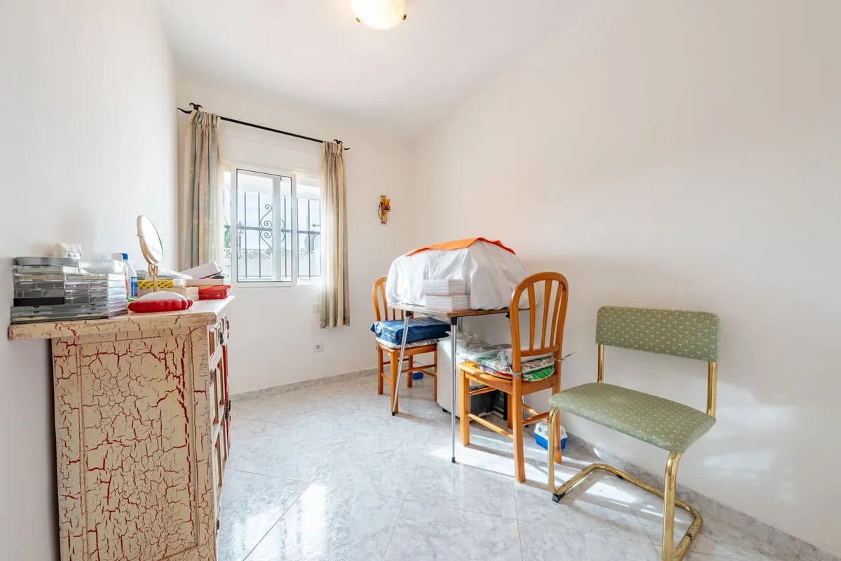 13b63367-e8af-4e25-bcda-b12507b7b265