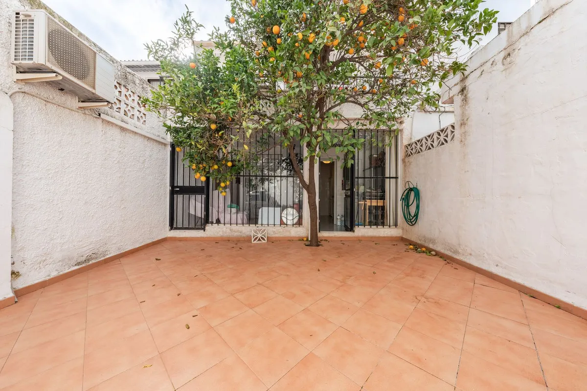 161dadc9-675d-48c7-a648-60749705806b