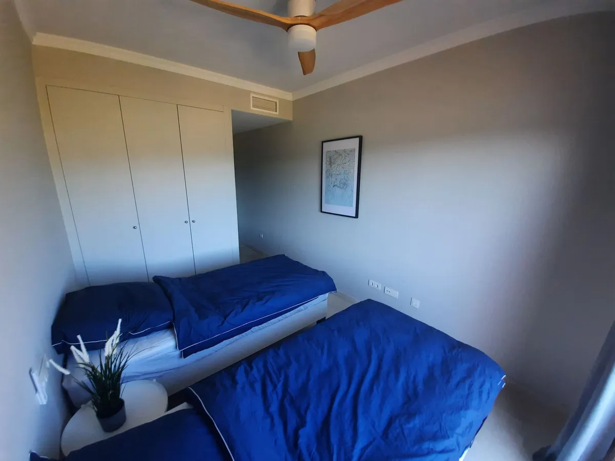 3220de5a-caf1-4cbb-966a-656479369961