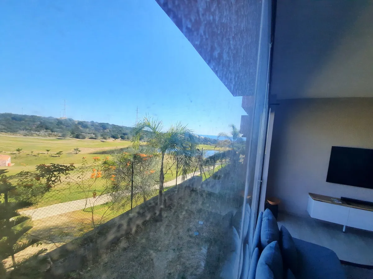 75db30a6-017f-47b2-af14-75612035379d