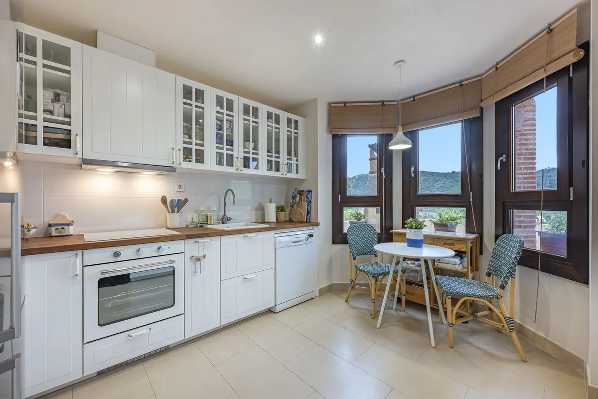 0a993579-d0a6-4b4f-8b6e-c72145e25877