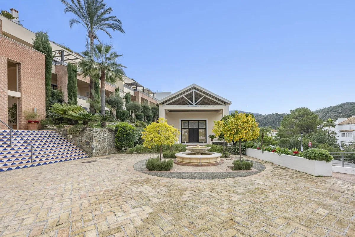 5a190d55-7bb3-4951-975f-30e1feb05e7d