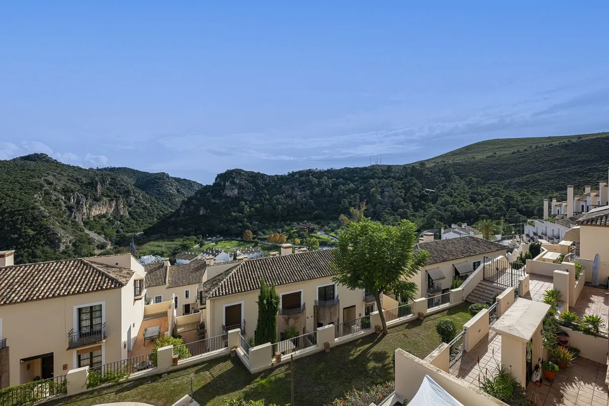 87591b5b-2284-44ad-b8a5-42c3578d6889