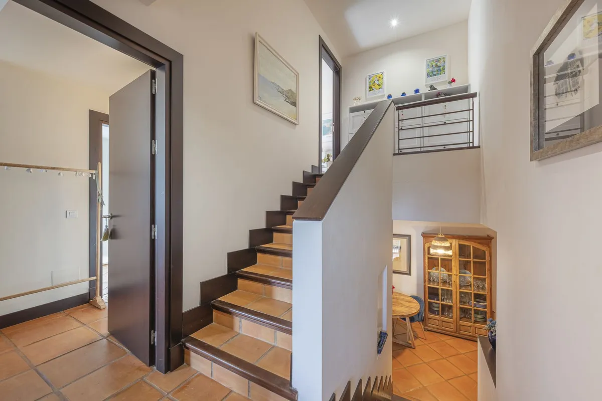 9e8499a6-50f7-4c1f-9015-1631e8d7b23c