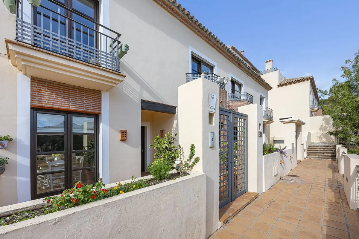 c86da5a1-e21f-4f0b-96b5-cb99f077c971