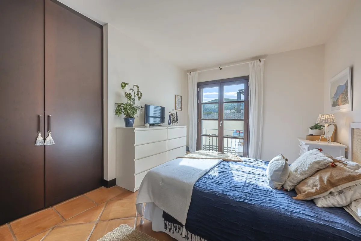 c96cd328-4cf3-452a-a1d2-8037cb5e94c5