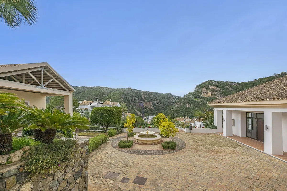 e4750126-cd72-4050-bfd8-68cb822f4555