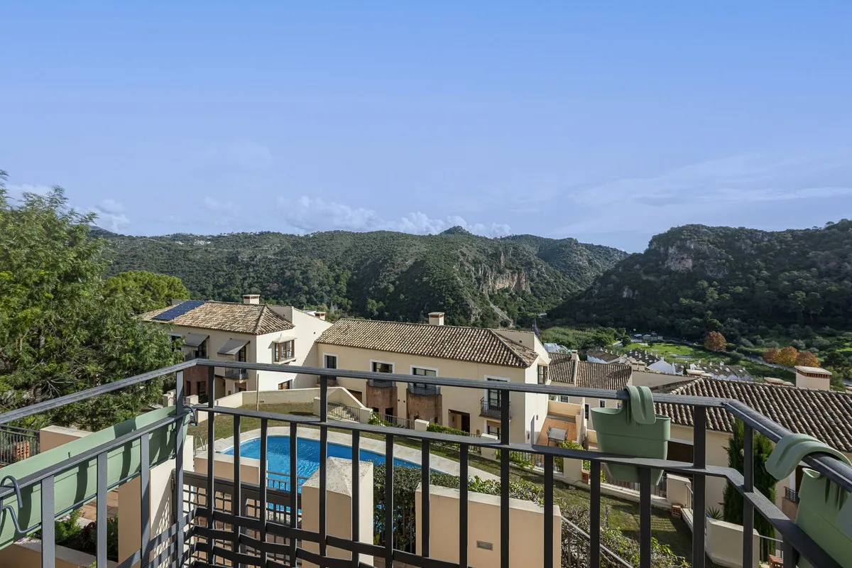 ea1bc4c4-aa91-4214-8672-f5d4c272b9ba