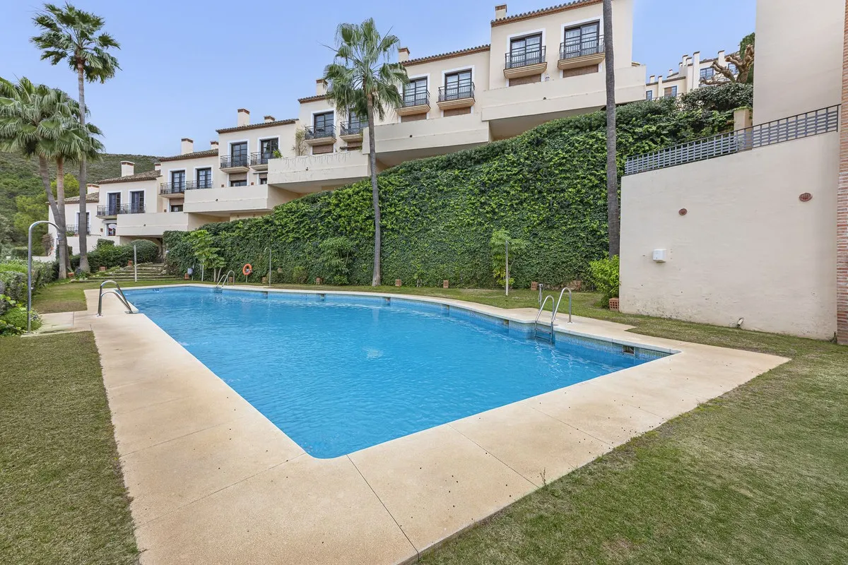 ea9c9f8d-8491-41d5-9c0b-89fcbc365e09