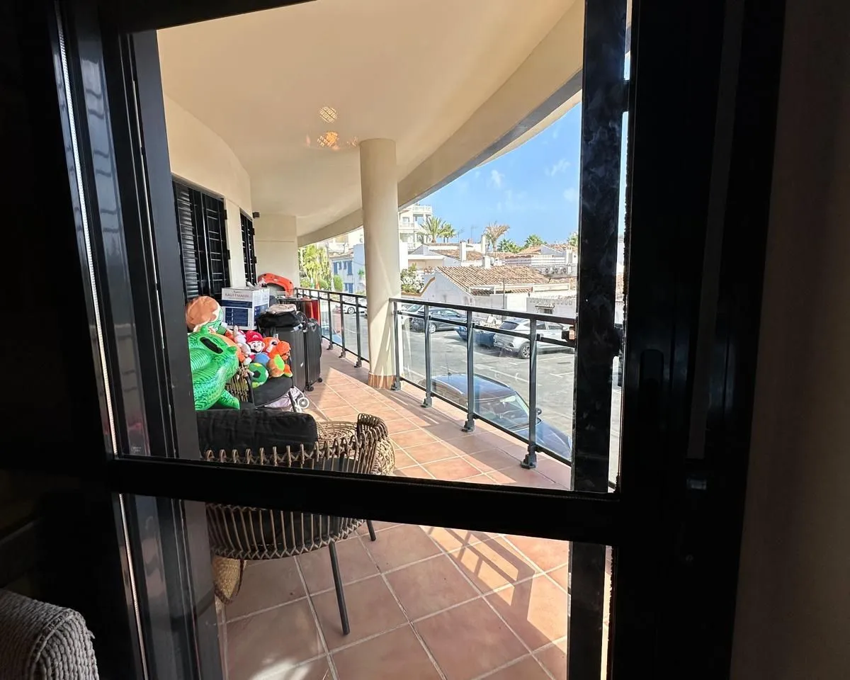 a9f56edd-e390-46fc-8eef-421b2d8d6310