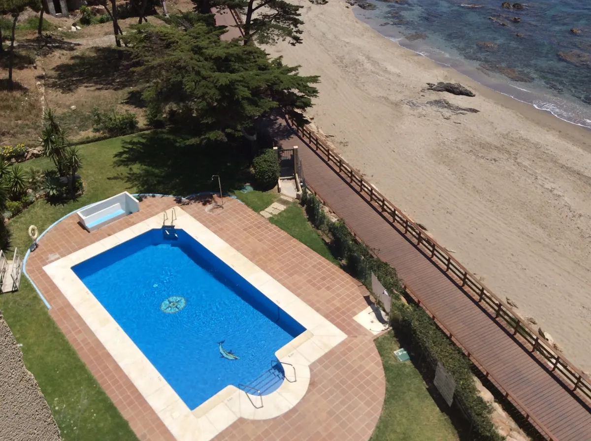 577a0843-8c56-41dd-ae79-e372e2baab08