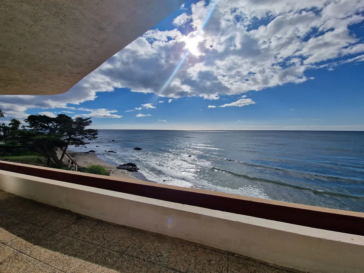 a9d00b7f-c9af-4e31-88d8-22ca38654fe0