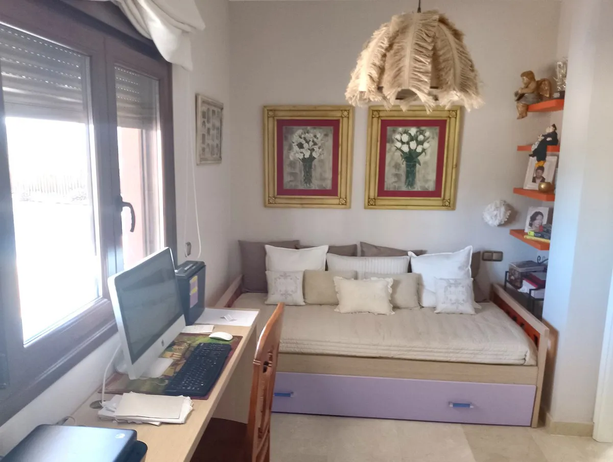 7f2e7540-5c4e-4688-879d-739a8bf482d9