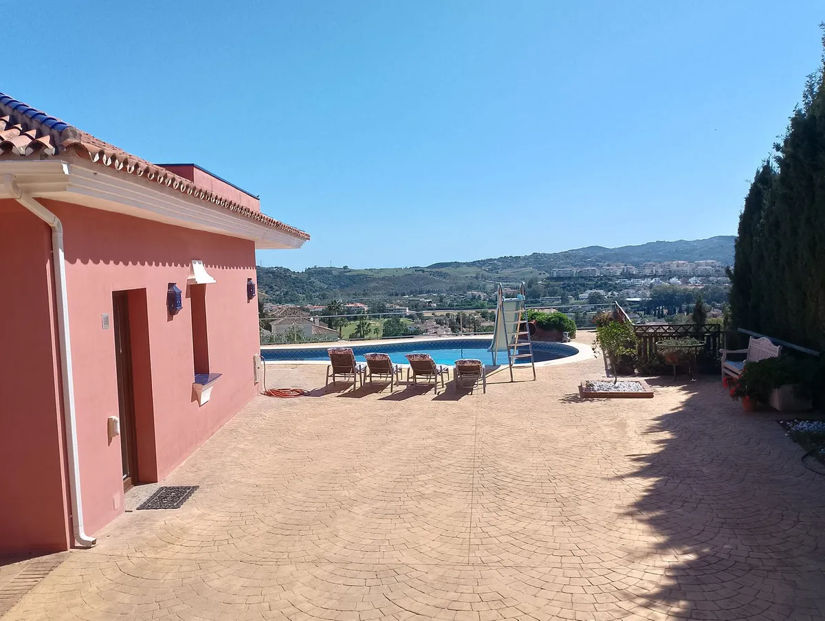 ce4ab91e-15b4-4d0a-ad6d-6e97a6d72a28