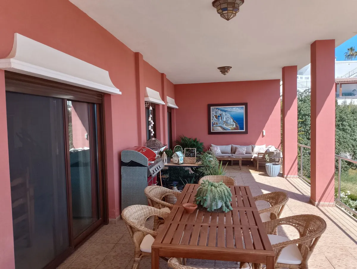 d6628ff3-9810-4aca-b187-78ec28f8d9ab