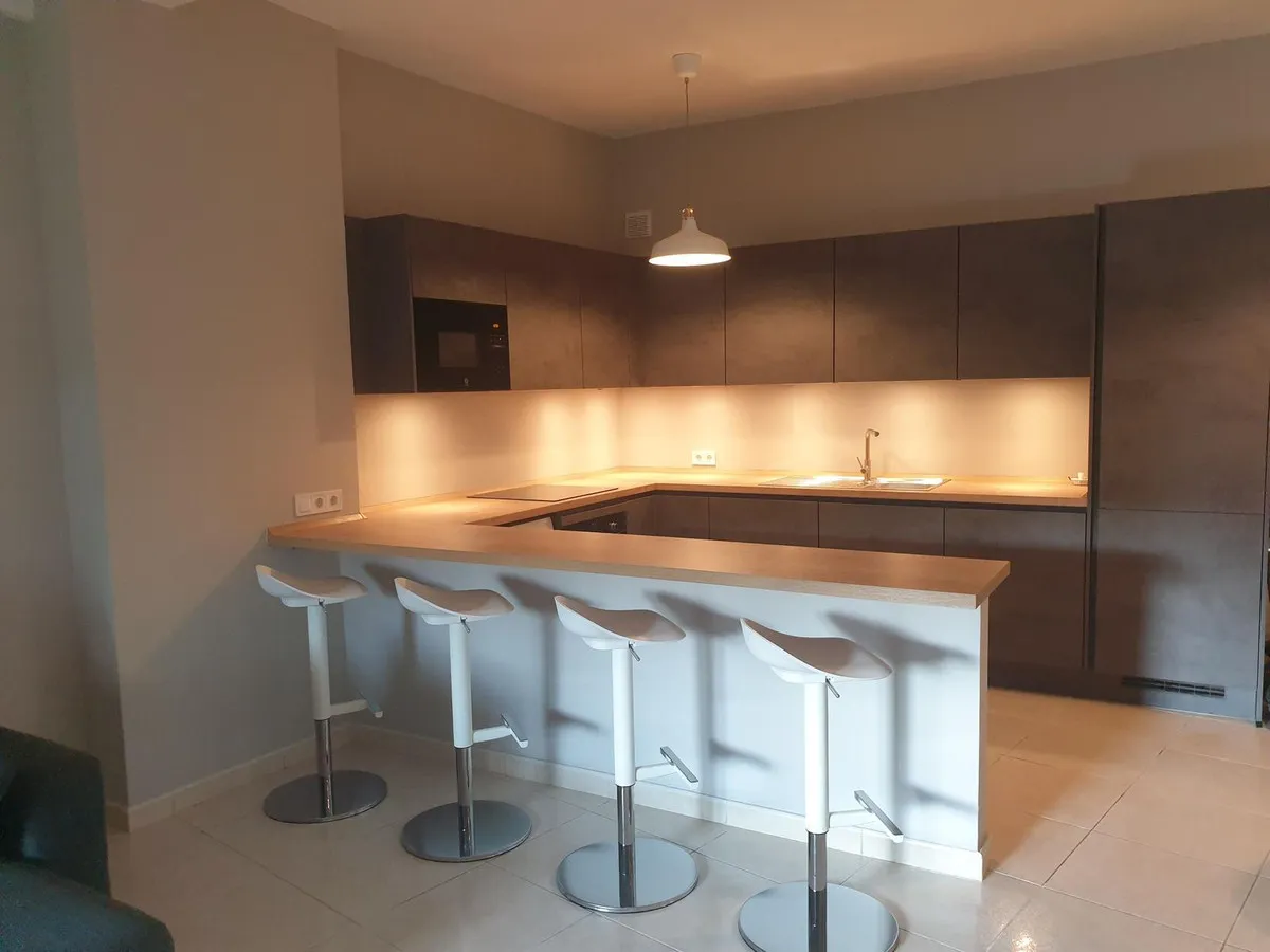 f899cb23-b638-43bd-9f3b-fe9665109226