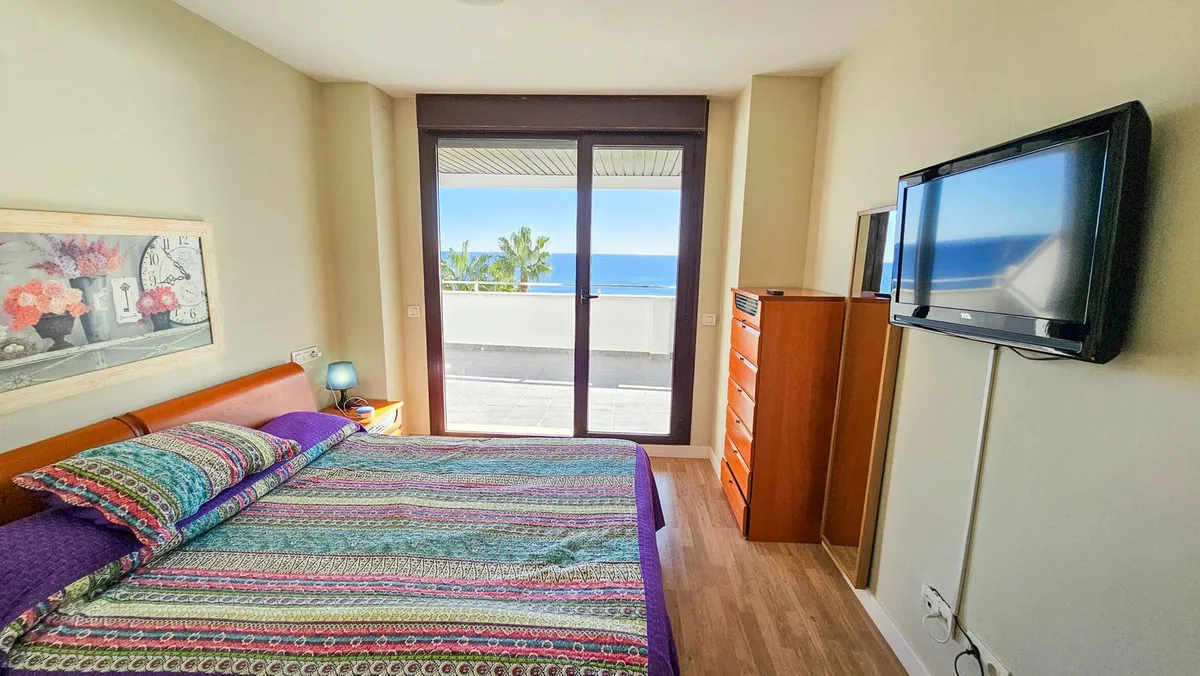 7ea63ed6-c46e-4e30-a3e8-f867c77d2c38