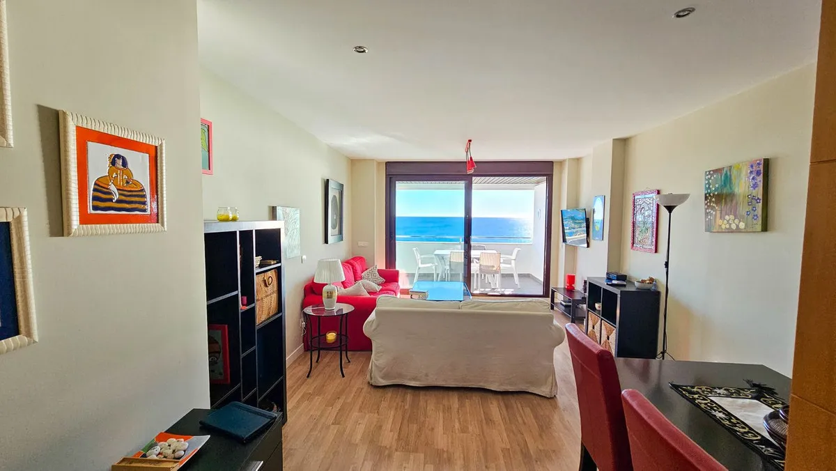 8fbd7f3b-14fc-46e6-8038-ade50e3efb4a