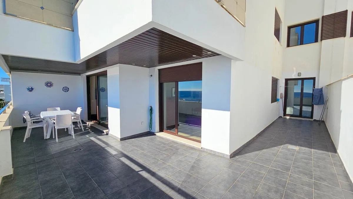 b5bef548-b10f-42fa-b068-dc9fef375b5e