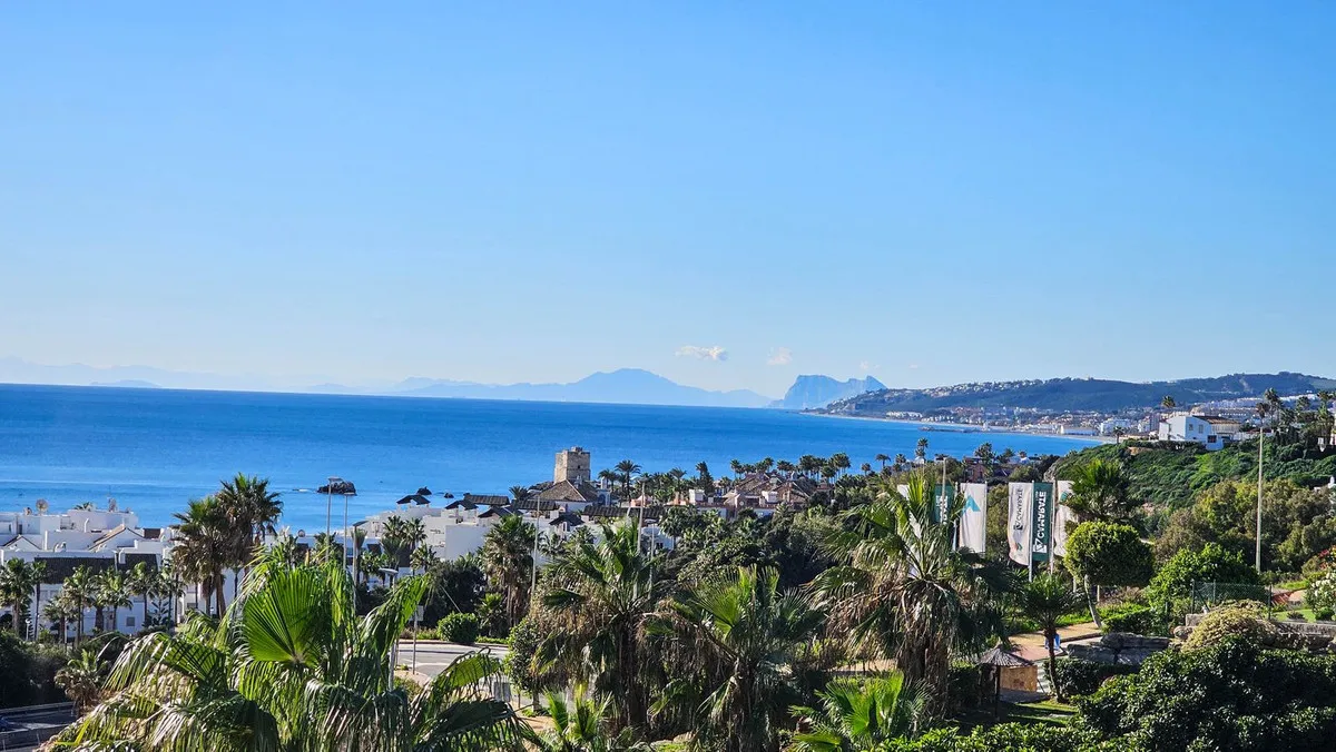 cf42c181-82a3-49ea-ada1-2083dc23aa8e