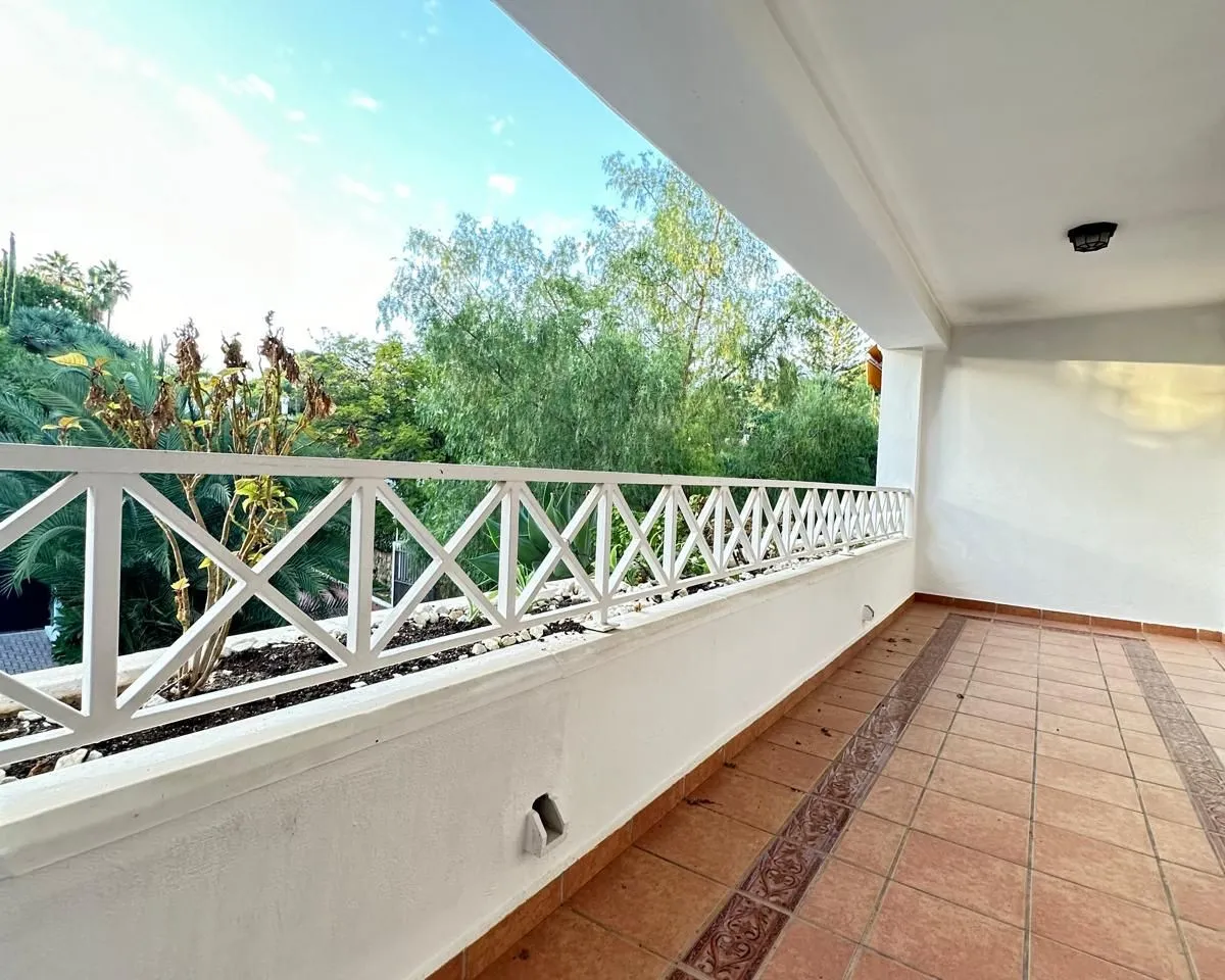 81b7bba4-e5e5-4134-8d58-b70aeff9493e