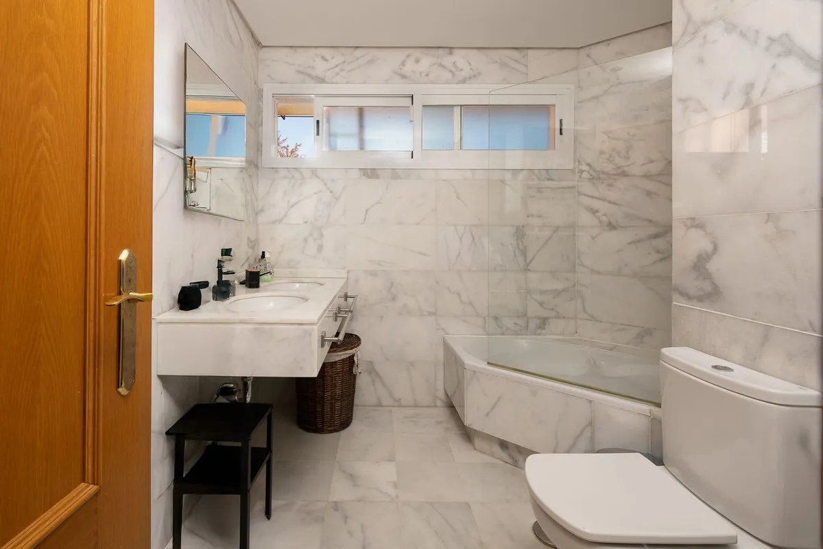 1a88b725-a0c1-40c8-b419-ab8c483d89ac