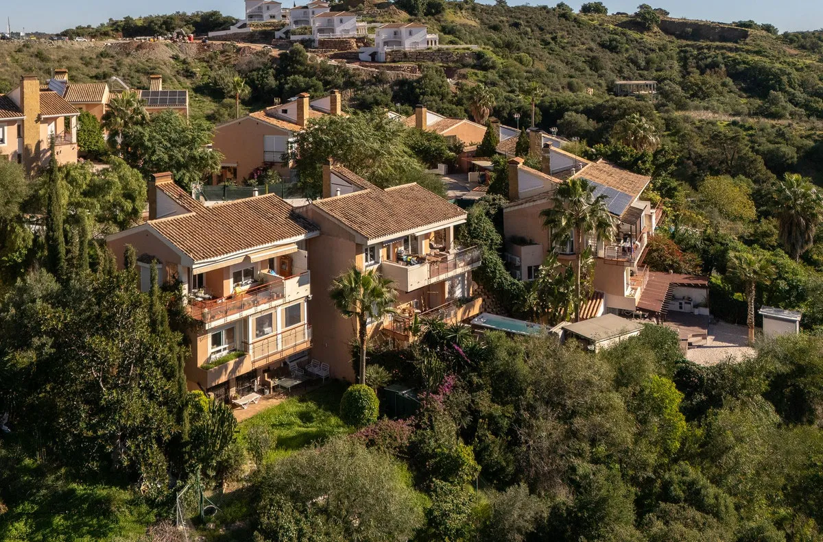 42b54b9f-7ffc-4195-9508-6ac10e03be78