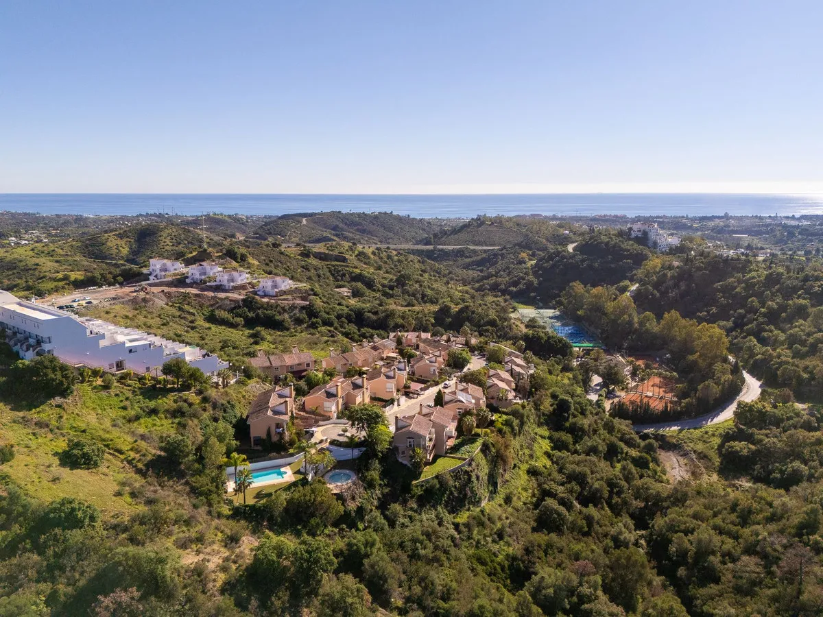 ca99bc5d-46b3-42bd-96c7-c72441200be2