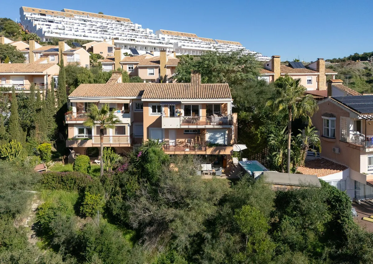 eb409b71-84c1-4740-97c7-5a21b8a7f4b5