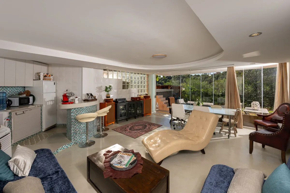 ff8b34d6-16e8-49f5-a275-f7ac174e3f45