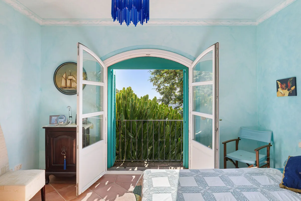 78383fc9-73dd-48c2-99c1-4c8261441d26