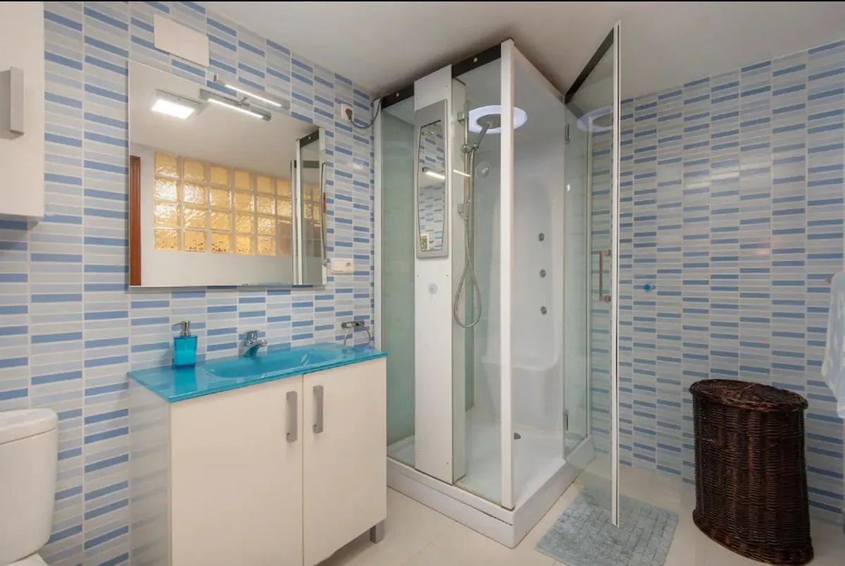 487d7520-be25-4284-9ae9-63e376b1d5cd