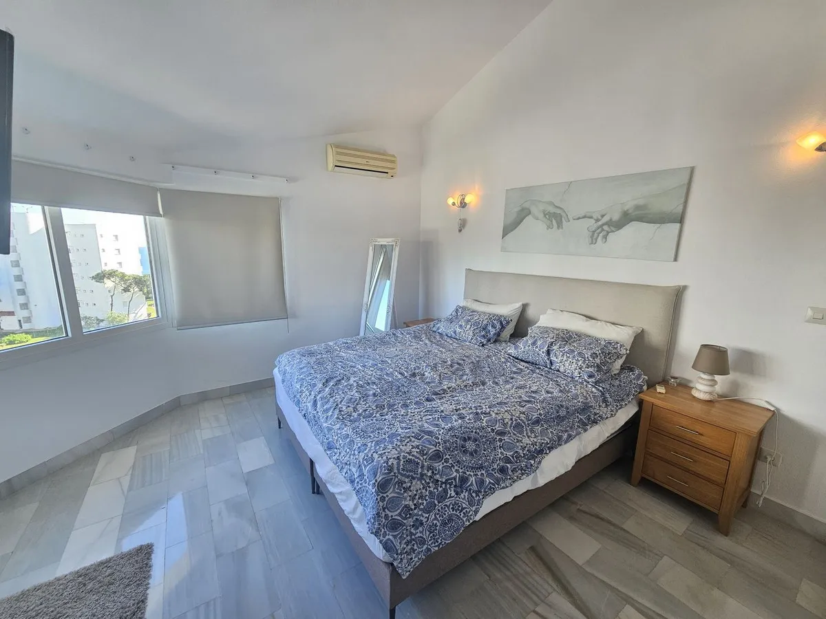 0d943b37-b4c7-4518-b18c-254ca3c58896