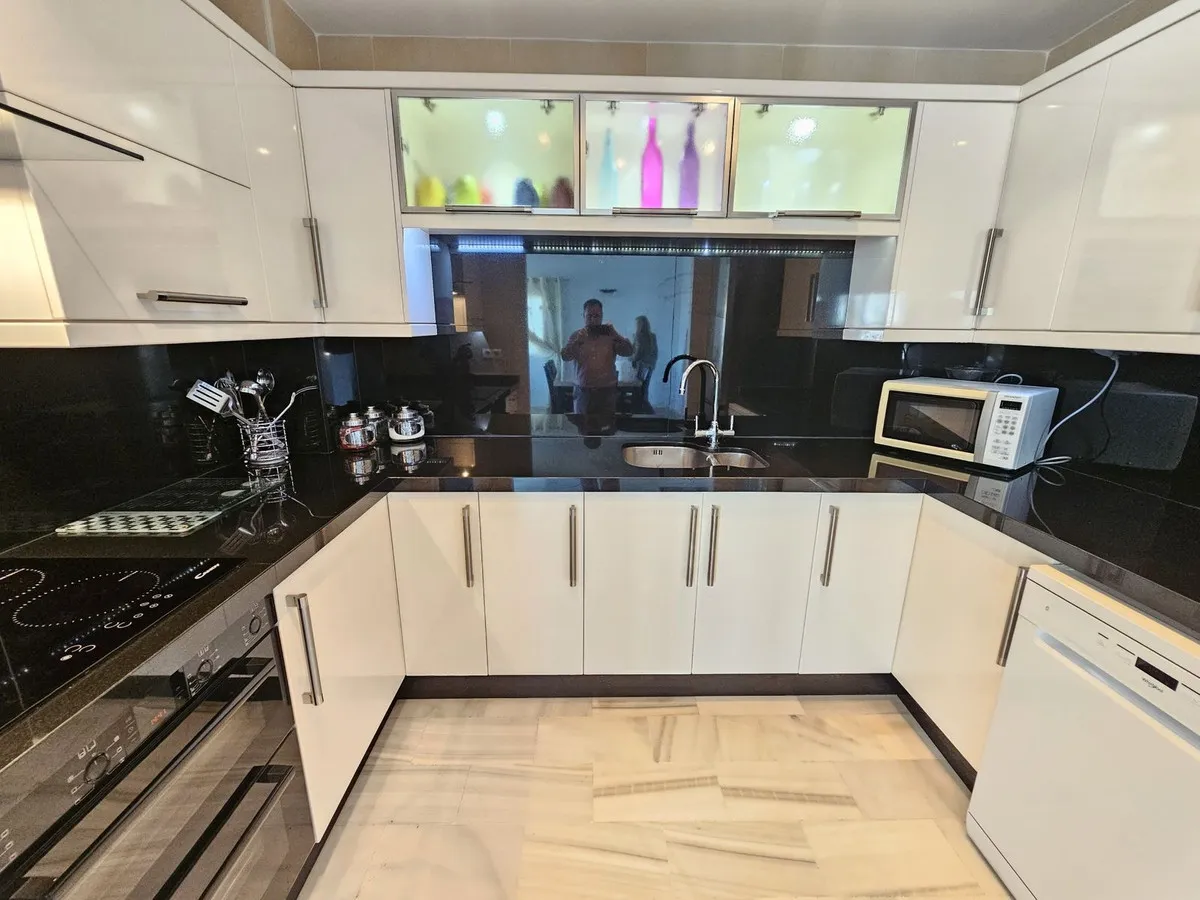 b0f2c0d8-07f7-4c24-b64d-ab22a8402ce1