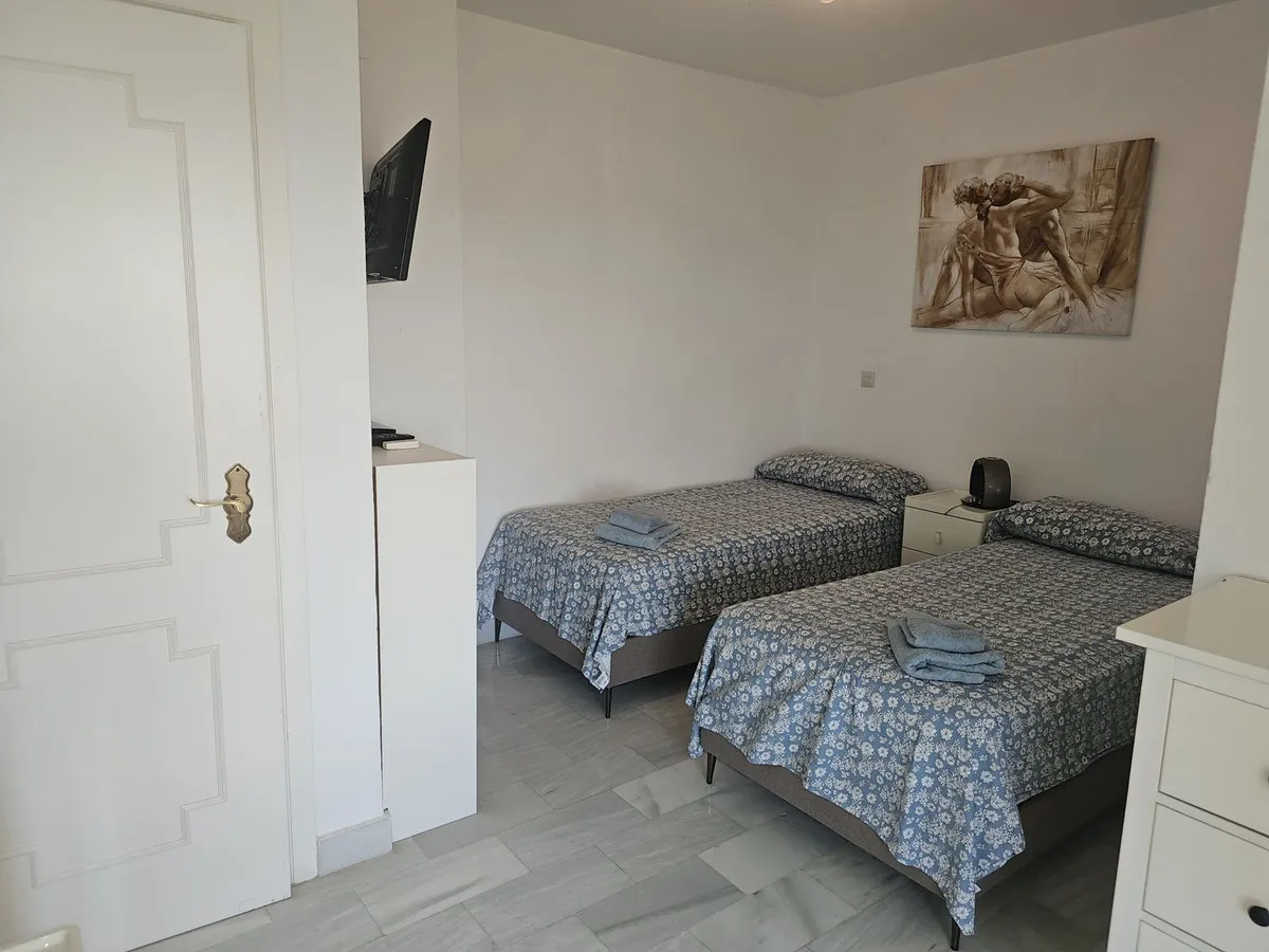 b7bcf54a-099d-40f3-9036-e04d52cf2b04