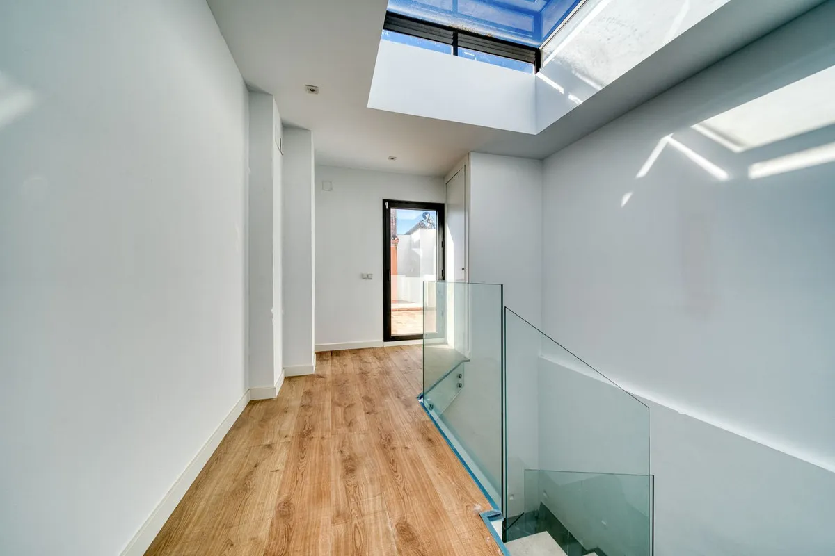 be022305-10a7-4eae-aa58-896011aa1b6f